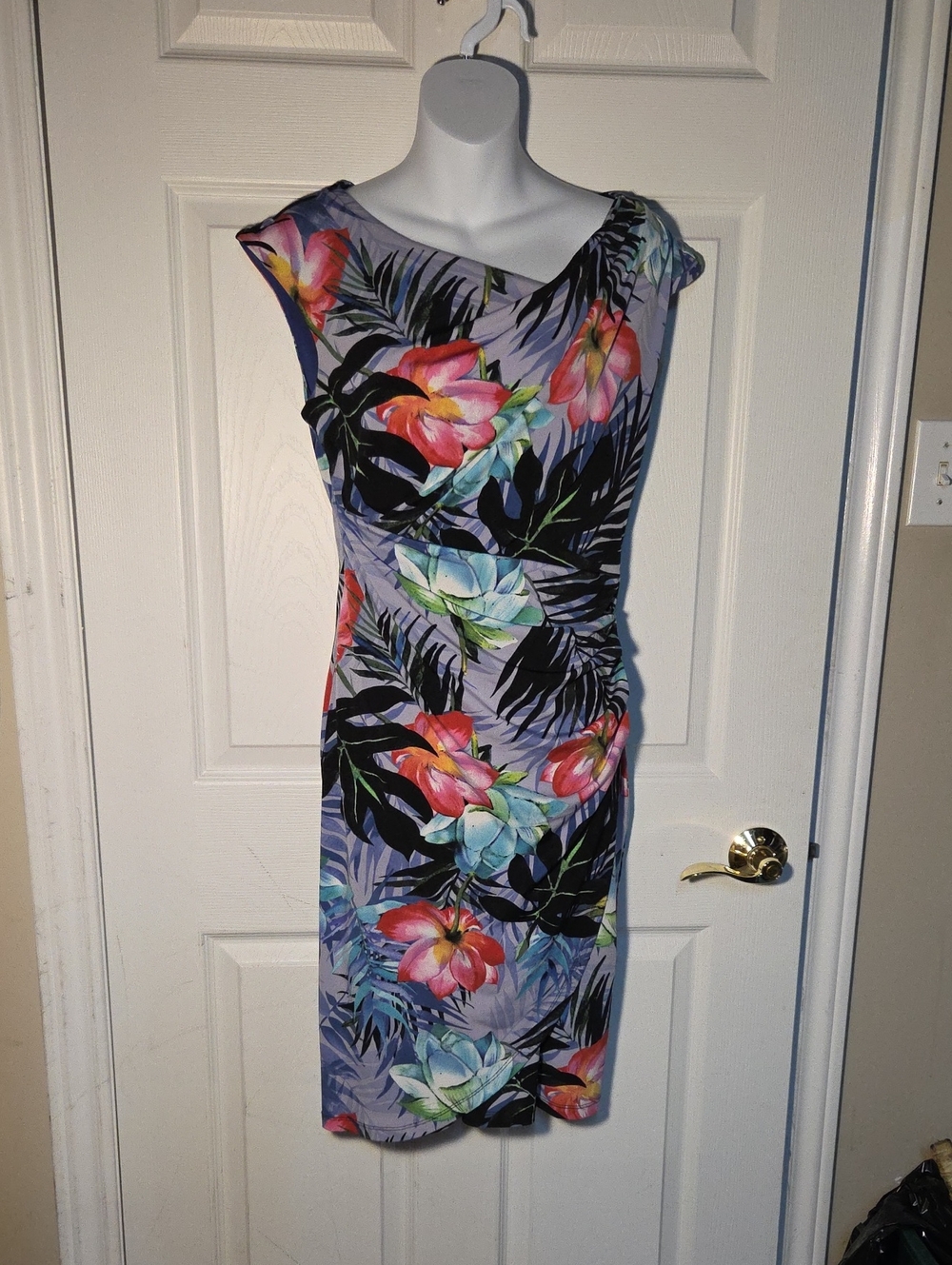 Connected Apparel Draped Cross Floral Dress Sz 6